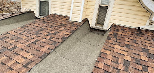 The Role of Two-Ply Roofing Systems in Protecting Low-Slope Areas